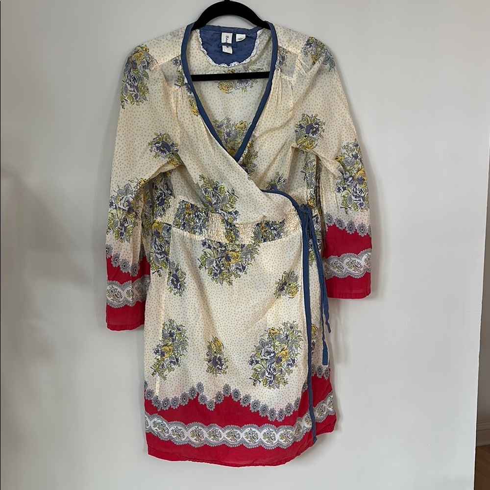 Anthro Eloise Floral Wrap Dressing Gown Robe with Red Accents